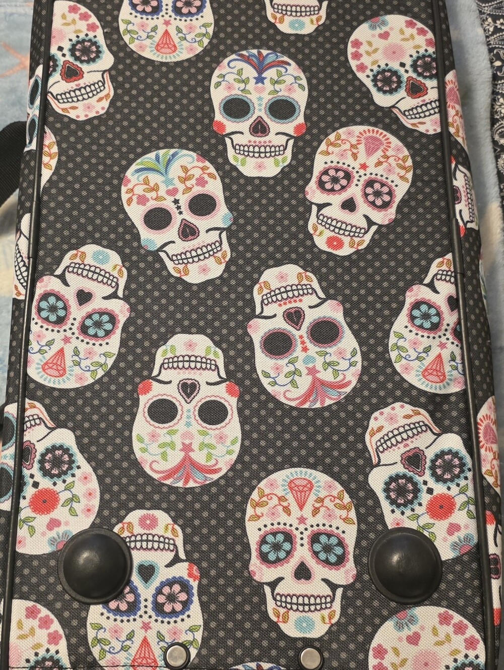 Betsey Johnson Skull Party 22" Wheeled Duffle Luggage - Picture 5 of 8